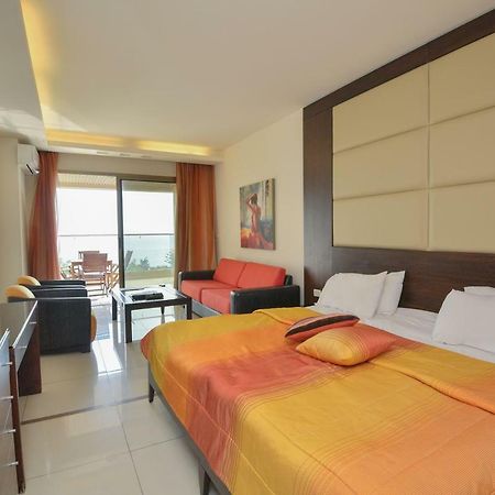 Hollywood Inn Boutique Hotel Jounieh Eksteriør bilde