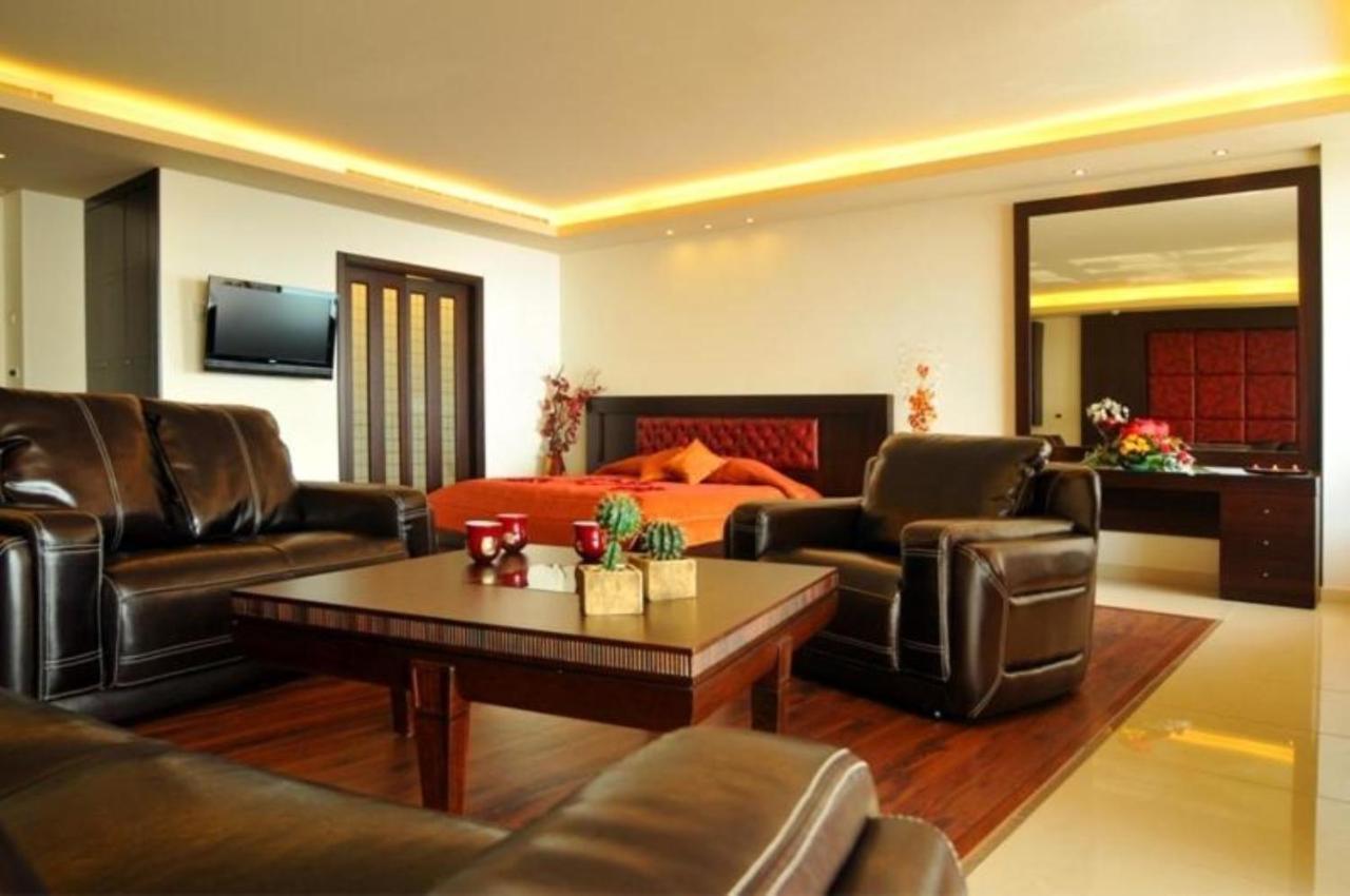 Hollywood Inn Boutique Hotel Jounieh Eksteriør bilde