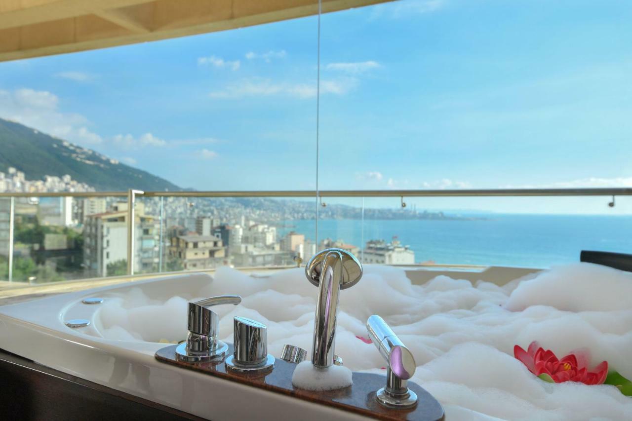 Hollywood Inn Boutique Hotel Jounieh Eksteriør bilde