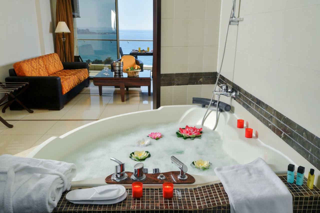 Hollywood Inn Boutique Hotel Jounieh Eksteriør bilde