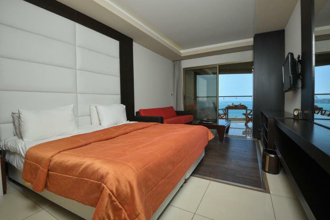 Hollywood Inn Boutique Hotel Jounieh Eksteriør bilde